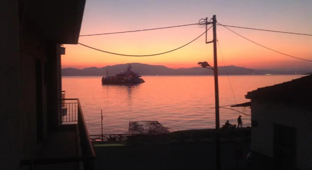 IRAKLIOS- Fabulous area- ,,,- sea-view- Studios with parking,-46m2-just call for price, vacancy etc- next to Vallis hotel -20meters from seaside!!!, Book Hotel Agria Pelion