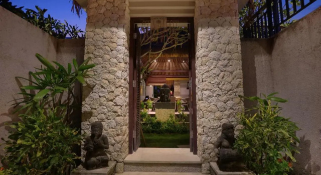 Вилла Coconuts Villa Balangan Beach