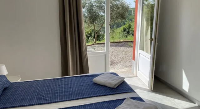 Pool Villa With Wide View on Langhe Hills, Rezervovat Vila Hotely v Mango s bazénem, Bazén