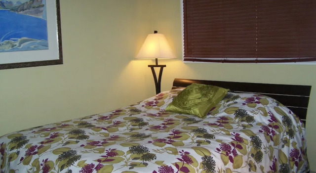Auberge Kicking Horse Guest House, Buchen Sie Hostel Golden British Columbia
