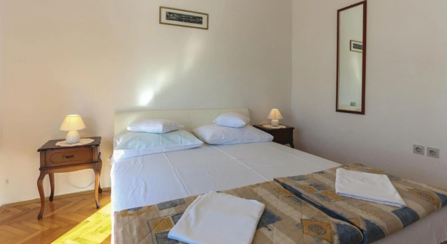 Stunning Home in Stanici With Wifi and 3 Bedrooms, Book Hotel Hoteller i Celina med parkering, Parkering