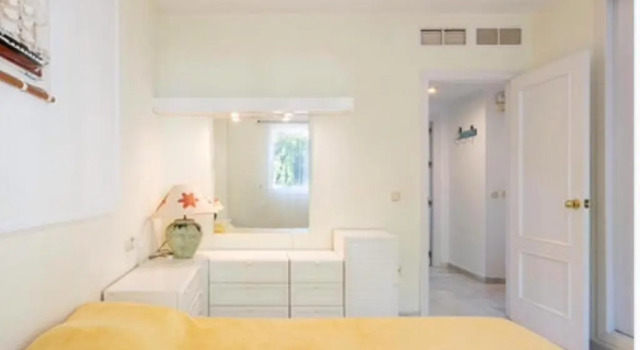 Apartamento entero en La Carihuela a 50 m de la playa, Забронировать Апартаменты/квартира Апартаменты Торремолинос, рядом с Парафия Архангела Михаила, Апартаменты/квартира
