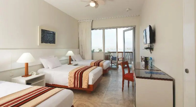 Трёхместный номер Standard с балконом San Agustin Paracas