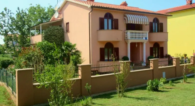 Apartmani Kožić, Забронировать Апартаменты/квартира Отели Рипенда Вербанси с парковкой, Парковка