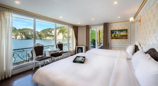 Трёхместный номер Deluxe Halong Aquamarine Cruise
