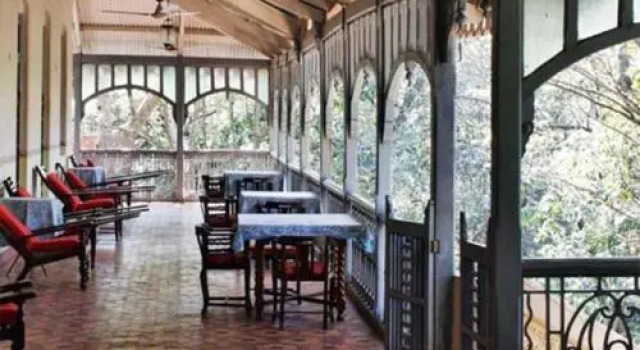 Dune Barr House - Verandah in the Forest