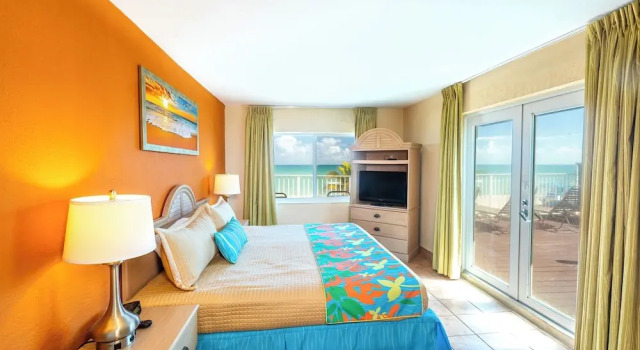 Номер Standard Пентхаус с 2 комнатами с балконом Enchanted Isle Hollywood Beach Resort