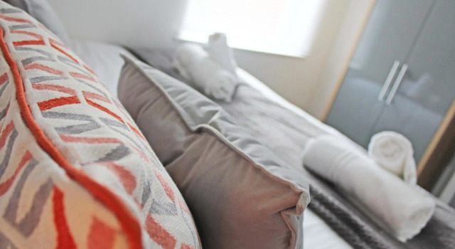 Panton Road - Modern Classic Terrace - Sleeps 12, Book Hotel Chester 