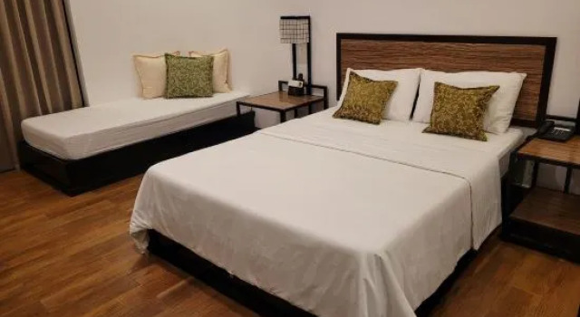 Номер Premium с видом на бассейн Fernvale Leisure Club and Resort