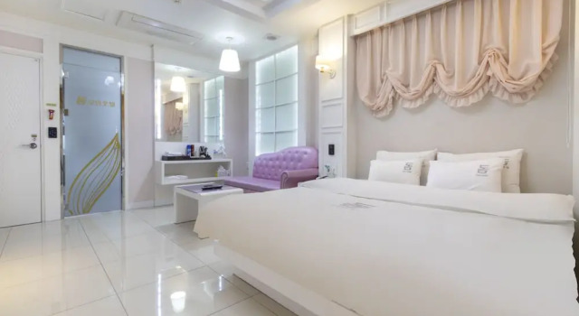 Люкс Dom Hotel