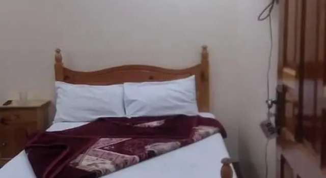Номер Standard Pakistan Hotel & Restaurant