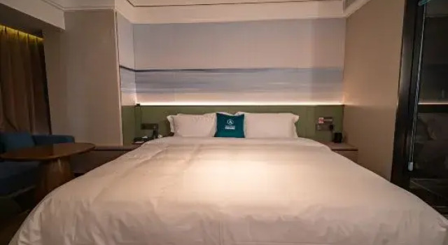 Люкс Business Zhanjiang Aston Hotel (Zhanjiang Wanda Plaza Branch)
