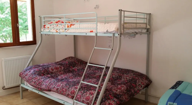 Четырёхместный номер Standard с видом на сад Auberge de La Vielle Halle