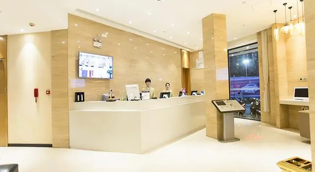 Jtour Inn Nanning Guangxi University Metro Station, Rezerwuj Hotel Hotele w Nanning z parkingiem, Parking