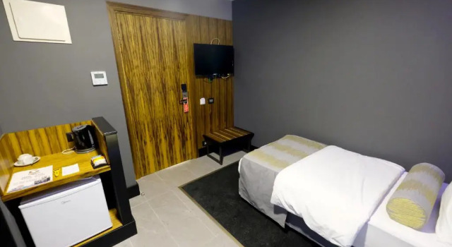 Одноместный номер Standard Royal Court Hotel