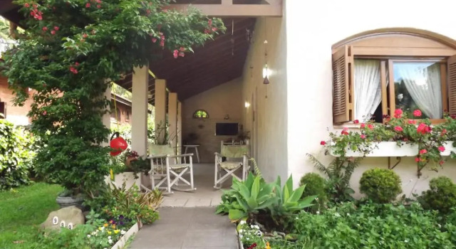 Коттедж Linda Casa 5 Quartos Lago Negro