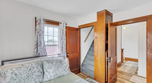 Cozy Getaway With Hot Tub, Patio & Fenced Yard 3 Bedroom Home