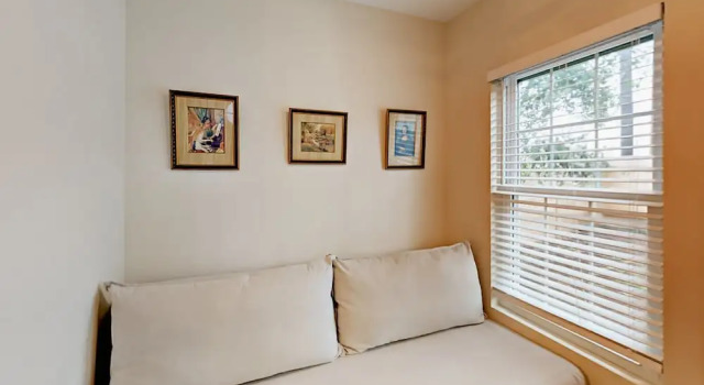 Charming East Austin 1 Bedroom 1 Bathroom Home, Rezerwuj Dom wakacyjny Domki letniskowe w Greater Austin, Domek