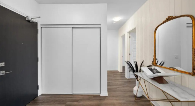 Stylish 3Br + Study Condo - Oakville, Varaa Hotelli  