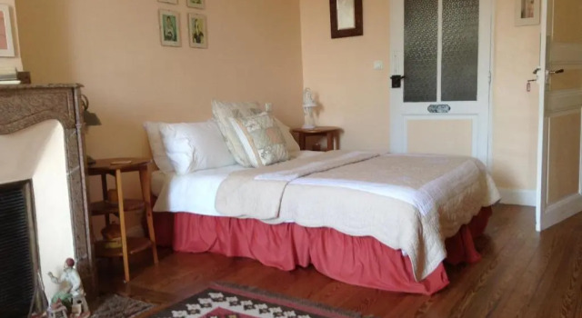 Двухместный номер Standard с балконом La Maison de la Riviere B&B