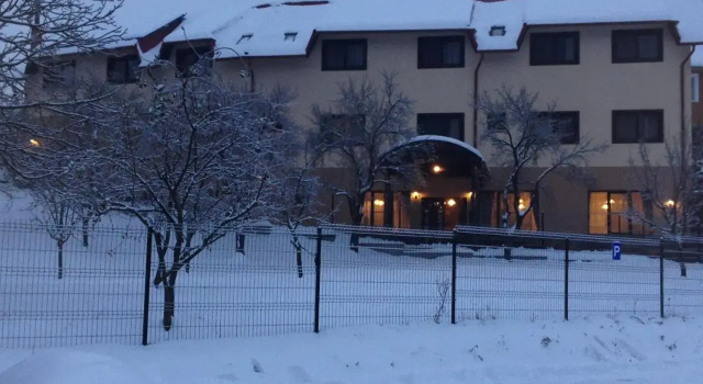 Pensiunea Cristian Covasna, Varaa Hotelli Covasna Transylvania