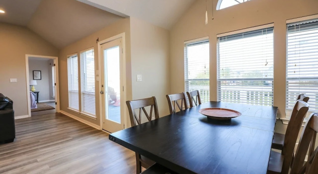 Seaclusion 3 Bedroom Home, Забронировать Отель Галвестон Texas Gulf Coast, рядом с Загородный клуб Галвестона