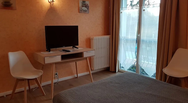 Номер Economy Hotel du Commerce Chez Stéphane