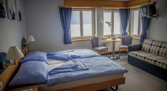 Tea Room Restaurant Hotel Walz, Prenota Hotel Brienzwiler 