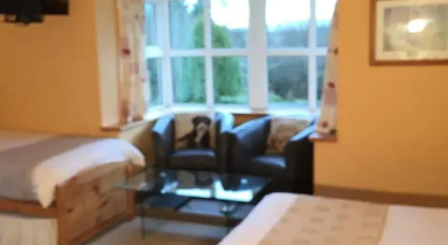 2 Mile Lodge, Rezervasyon Otel Kenmare 