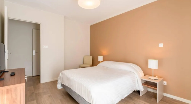 Люкс Quality Aparthotel Grenoble Sud
