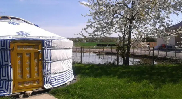 Yourte Nomade-Lodge, Забронировать Отель Ла-Шапель-Готье Seine-et-Marne