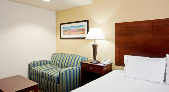 Люкс c 1 комнатой Holiday Inn Express Scottsdale North by IHG