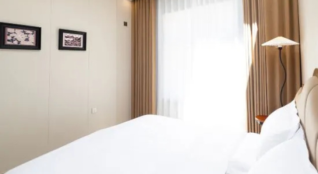 Suite Lakeside Villa