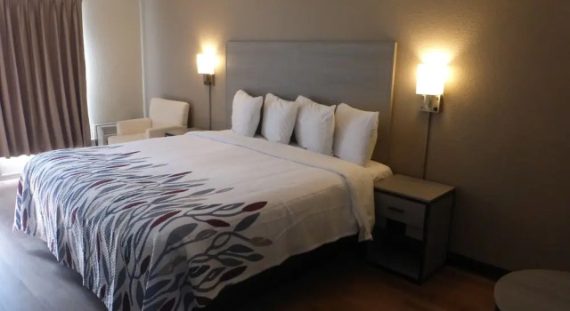 Номер Superior Red Roof Inn Stroudsburg