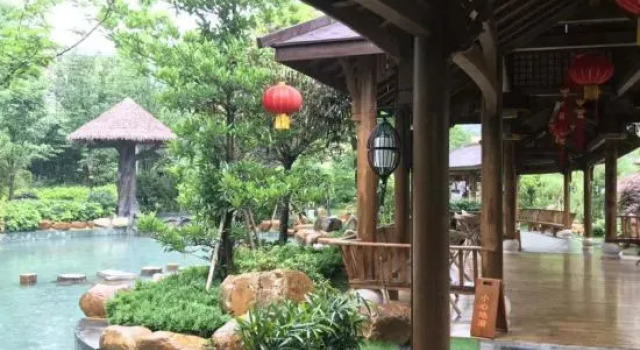 Wan Xiang Hot Spring Malong Courtyard, Book Hotel SPA-hoteller i Guiyang, SPA