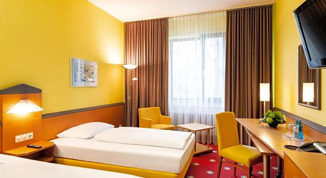 Номер Standard Plaza Hotel & Living Frankfurt