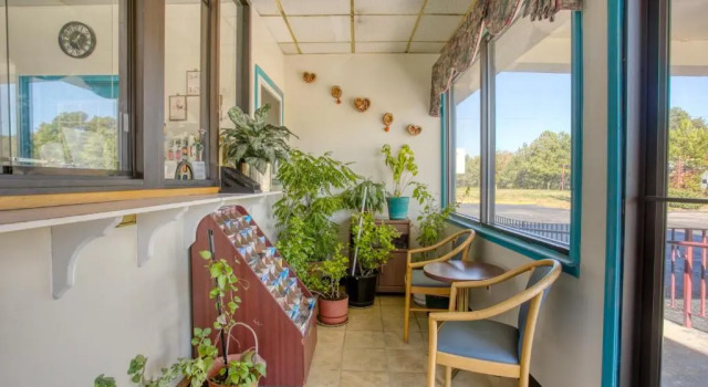 Travelers Inn By OYO, Templeton VA, Забронировать Мини-отель Темплтон Виргиния