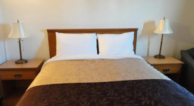 Номер Standard South Hill Motor Inn