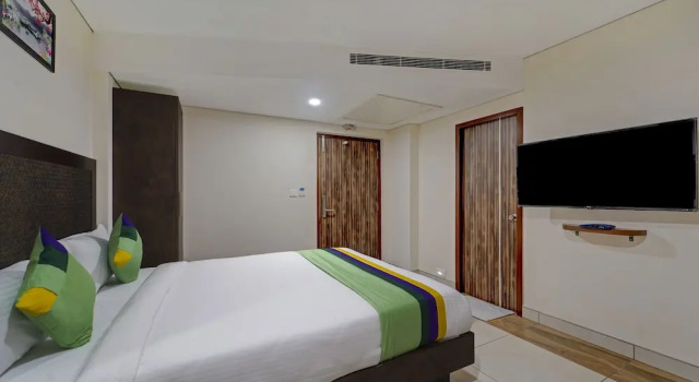 Двухместный номер Deluxe Treebo Era City Stay