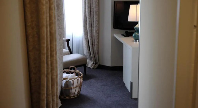 Люкс с балконом Hotel Villa Carlton