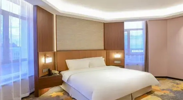Люкс Executive Country Garden Phoenix Hotel Tongliao