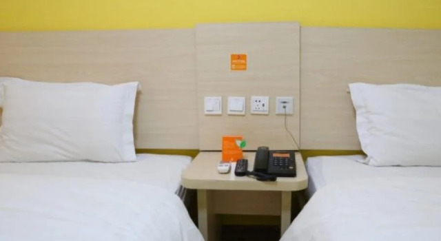 7 Days Inn Laiwu Fengcheng West Street Branch