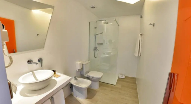 Двухместный номер Superior Atarazanas Málaga Boutique Hotel