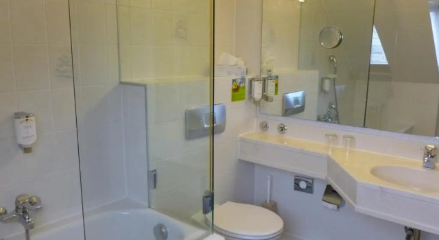 Трёхместный номер Standard Hotel Hauser an der Universität