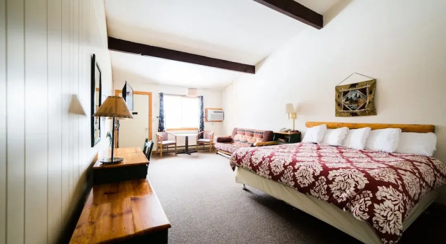 Hiawatha Lodge Inn, Varaa Hotelli Hotellit Eagle River aamiaisella, Aamiainen