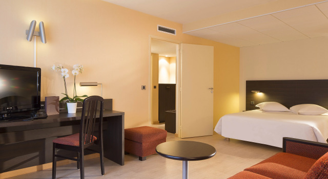 Escale Oceania Brest, Book Hotel Brest Finistère