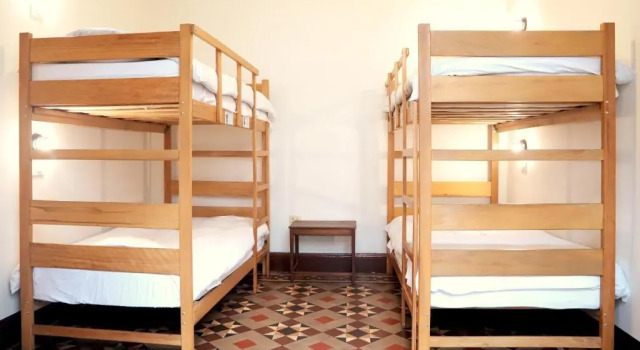 Pat în dormitor 1900 Hostel