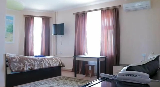 Syurpriz na ul Chernigovskoy, Prenota Hotel Astrachan' Astrakhan Region