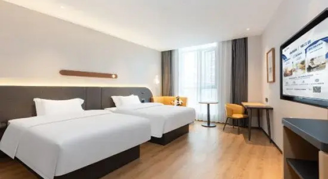 Люкс Deluxe Jinjiang Hotel (Wuhan Jinyinhu Road)