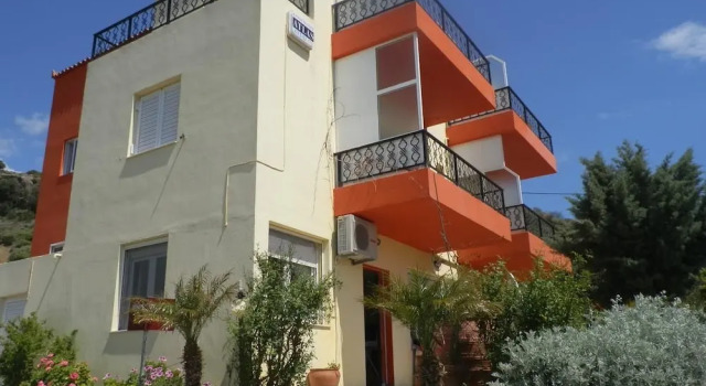 Calma Apartments & Studios